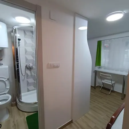 Apartment Green